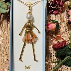 - NWT C& C CALIFORNIA GIRL PENDANT NECKLACE